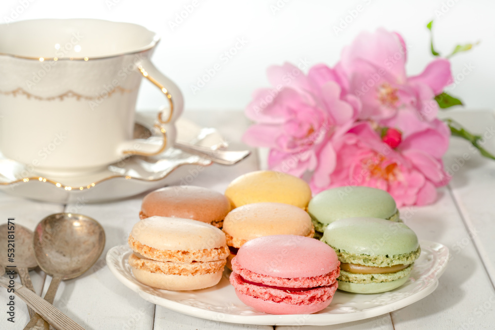Fototapeta premium Macarons and cup of tea