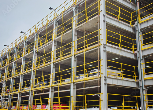 Multi-level parking for cars