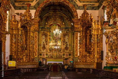 Main altar of Saint Anthony Church Fototapet