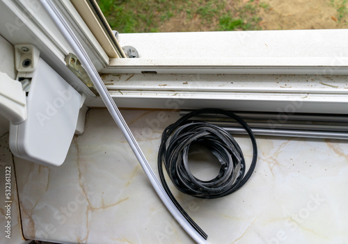 Obraz na płótnie Dichtung am Fenster auswechseln w salonie