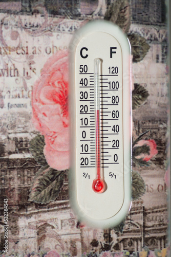 thermometer for temperature control on decorated tile