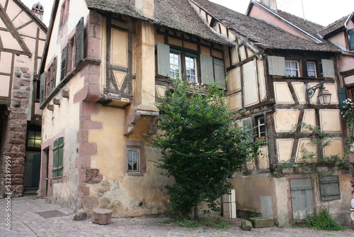 Fototapeta Naklejka Na Ścianę i Meble -  Le village viticole de Riquewihr (Alsace, Haut-Rhin, France)