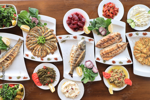 different kinds of cooked fish; grilled, poached, pan-broiled, bake 