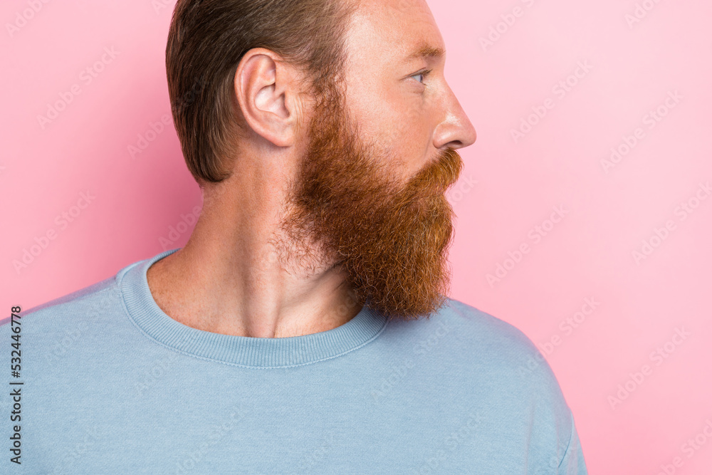 Obraz premium Profile cropped close up photo of focused concentrated person beard cut isolated on pink color background