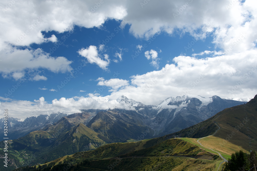 Magnificent panorama of the Massif du Mont Blanc with in the foreground a hiking trail