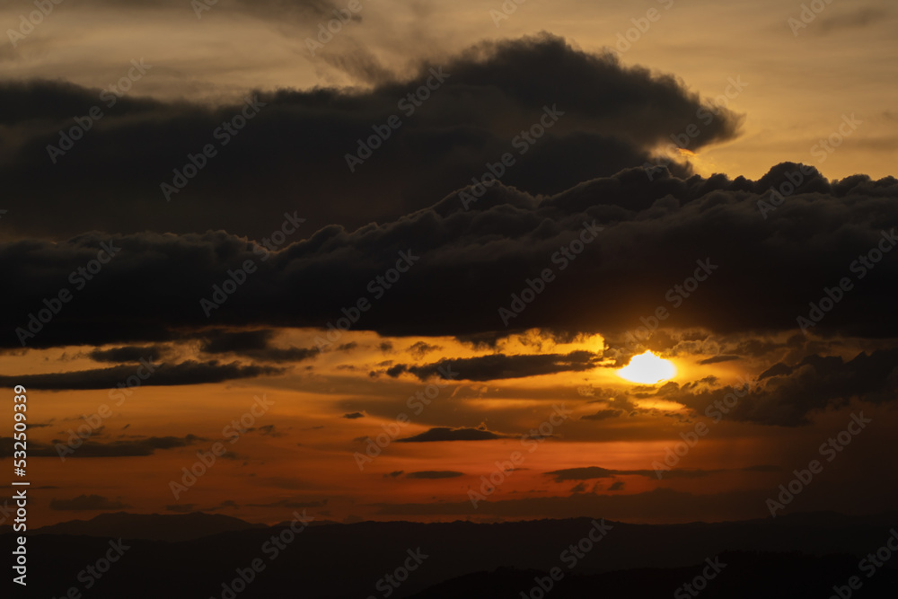 Fototapeta premium Beautiful scenery background of the sky during twilight makes it possible to see the beautiful colors of the natural sky. Beautiful colorful backdrop of the evening sky after sunset.
