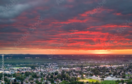 Spectacular sunset in Quebec, Canada © Mircea Costina