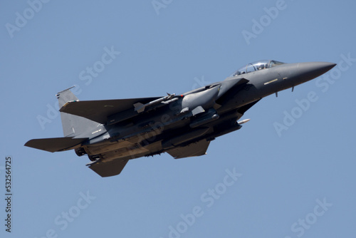 Avión de combate moderno F-15