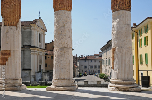 Brescia, le rovine della città Romana e piazza del Foro