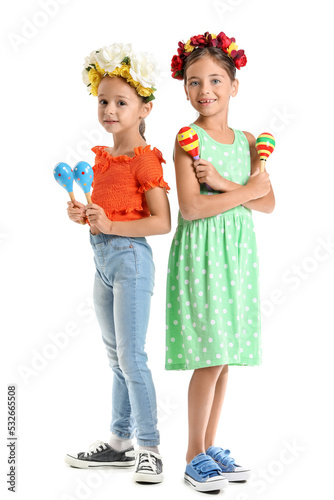 Little Mexican girls with f...