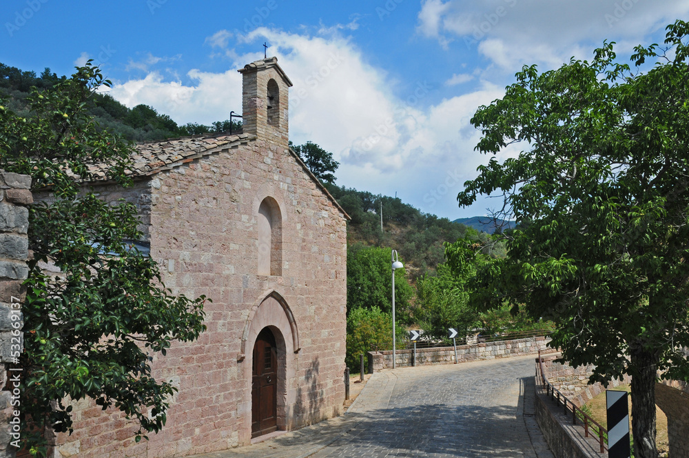 Assisi, il Bosco di San Francesco e la Chiesa Santa Croce