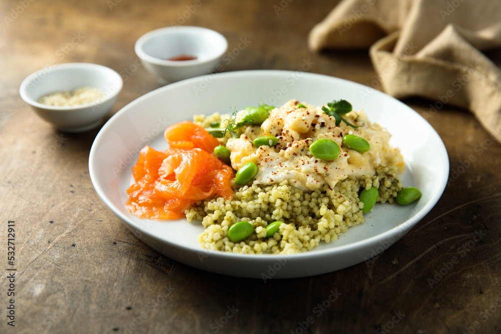 Scrambled eggs with couscous, salmon and beans Scrambled eggs with couscous, salmon and beans