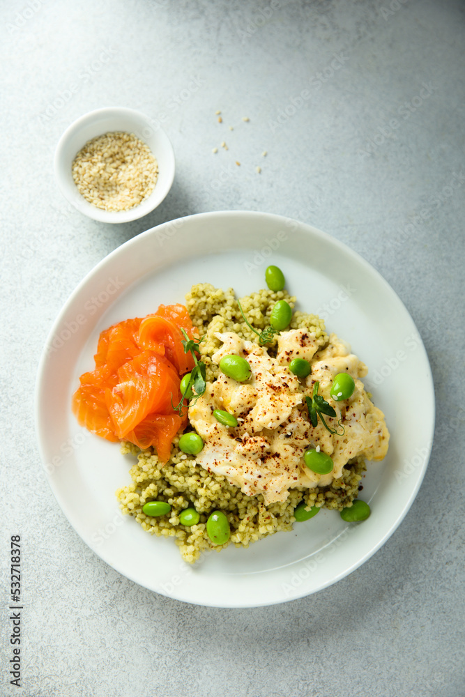 Scrambled eggs with couscous, salmon and beans Scrambled eggs with couscous, salmon and beans