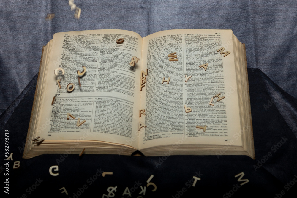 Fototapeta premium Dislessia disturbo dell'apprendimento e difficoltà nella lettura