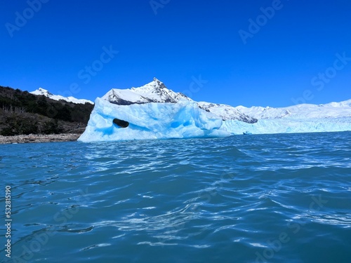 Wallpaper Mural kayaking in polar regions Torontodigital.ca