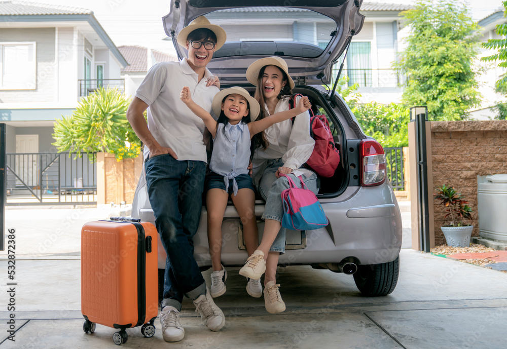 Breaking News The Future Of Family Travel Is A 10 Seater Suv - nntpgkh