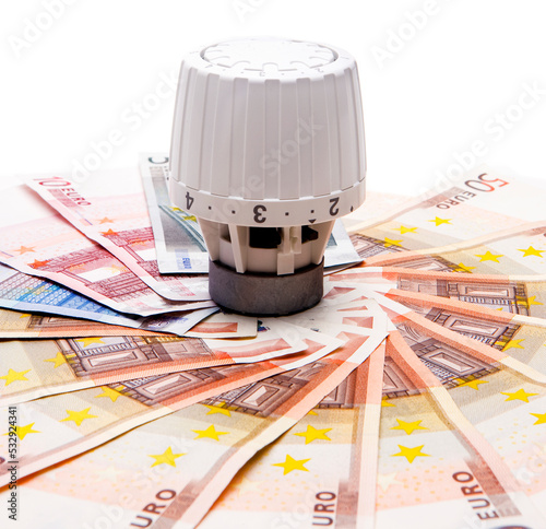 Thermostat auf Geldscheinen