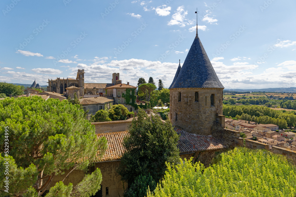 Tour de la cité médiavale de Carcassonne dans le département de l'Aude dans el sud de la France