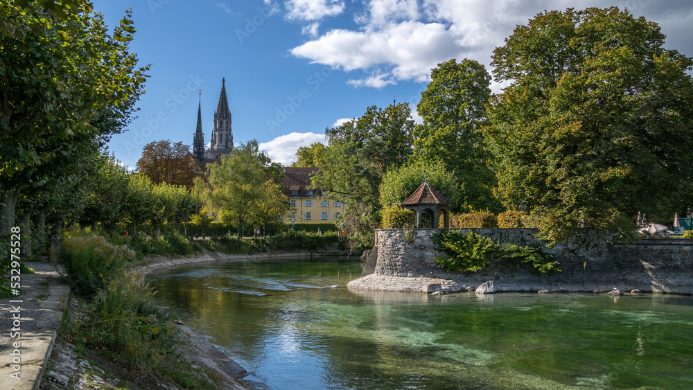 Konstanz Seeufer mit Blick auf den Münster im Herbst Konstanz Seeufer mit Blick auf den Münster im Herbst