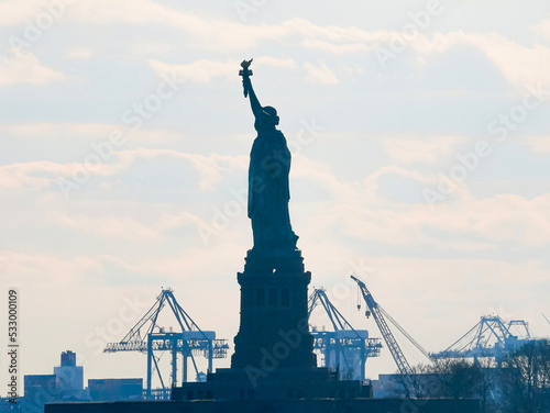 statue of liberty 