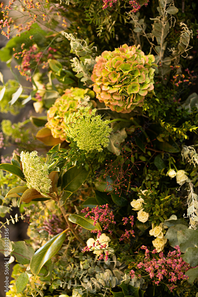 Adorno floral para decoración de evento. Adorno floral para decoración de evento.