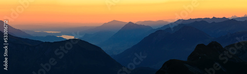 Sonnenaufgang auf dem Faulhorn-Gipfel, Berner Alpen, Schweiz
