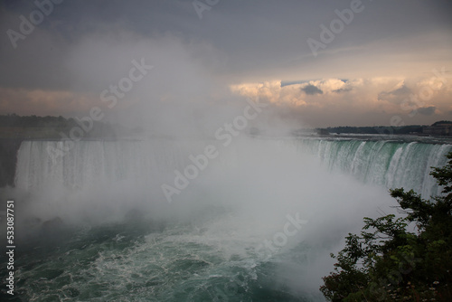 Kanadische Niagarafälle - Hufeisenfälle / Canadian Niagara Falls - Horseshoe Falls /