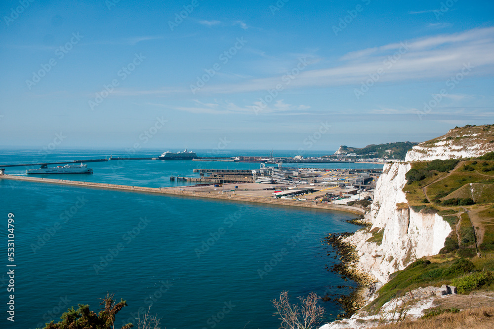 Blick auf den Hafen von Dover, Großbritannien, Europa