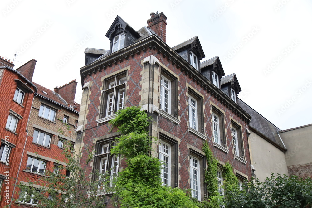 Bâtiment typique, vue de l'extérieur, ville de Rouen, département de la Seine Maritime, France