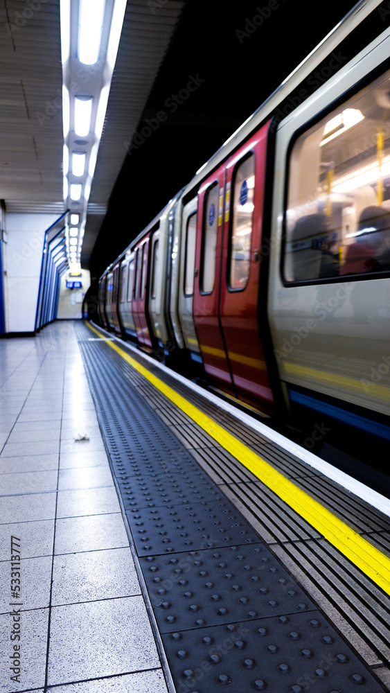 Obraz premium subway train in motion