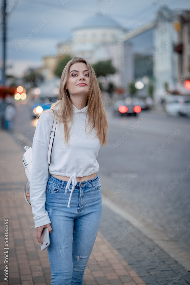 sexy sexy girl in the city at night