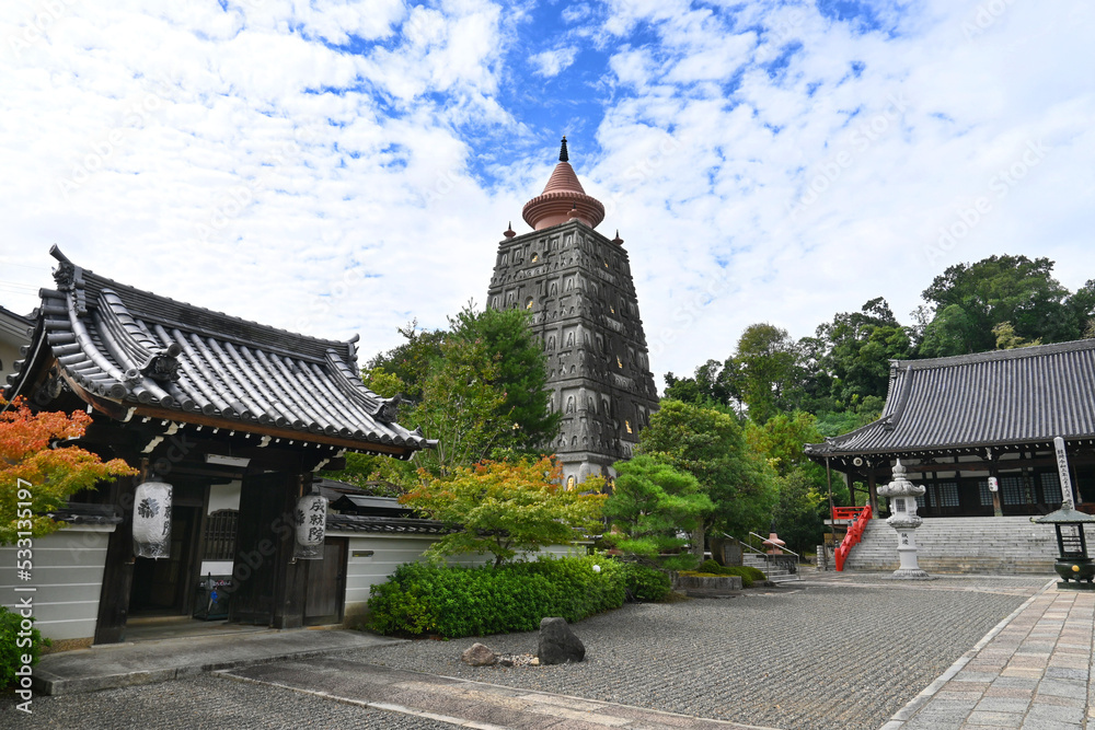 京都市妙満寺の仏舎利大塔