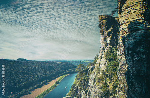 Bilde på lerret Elbsandsteingebirge am frühen Morgen in Bad Schandau