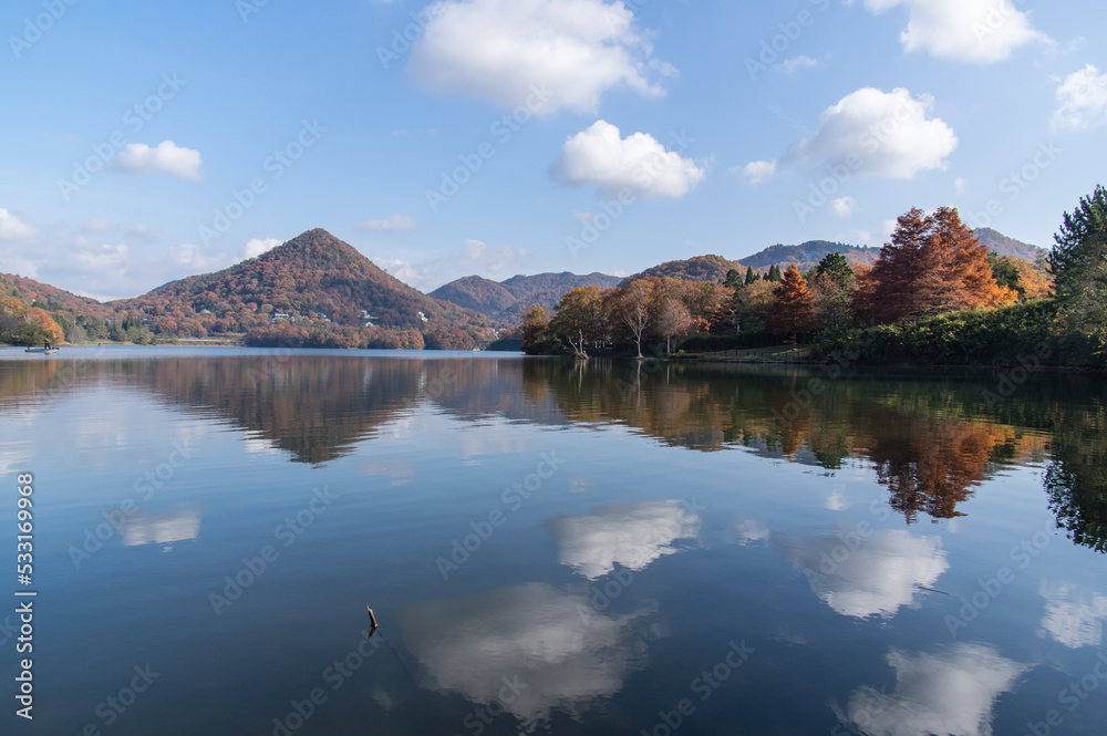 千丈寺湖(兵庫県三田市)の秋