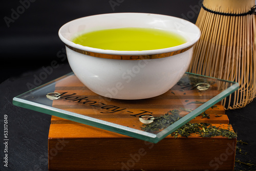 Chawan with green teas and CHASEN