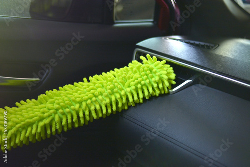 Obraz na płótnie microfiber ฺbrush cleansing car interior