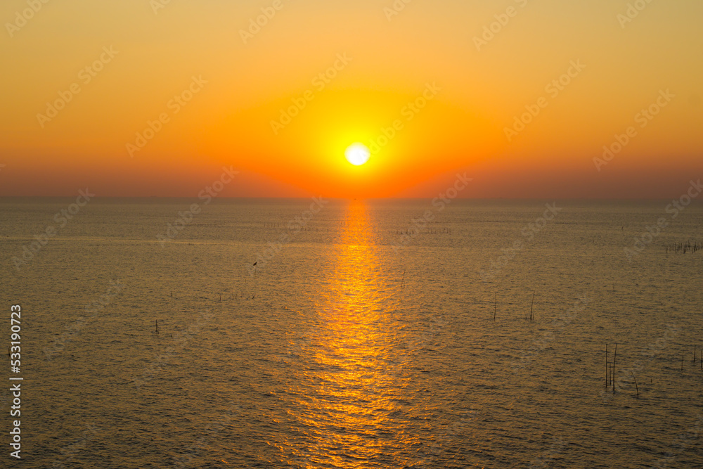 Fototapeta premium Colorful sunset above the sea