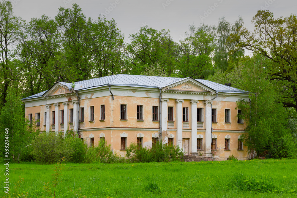 The abandoned mansion The abandoned mansion