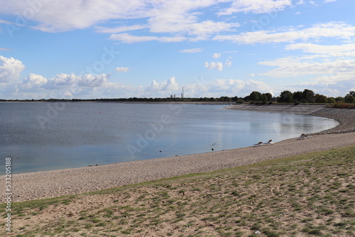 Blick auf den Speichersee in Geeste. Speicherbecken Geeste.