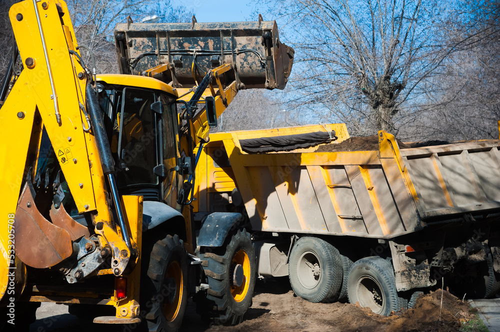 Repair of the old and construction of a new asphalt road