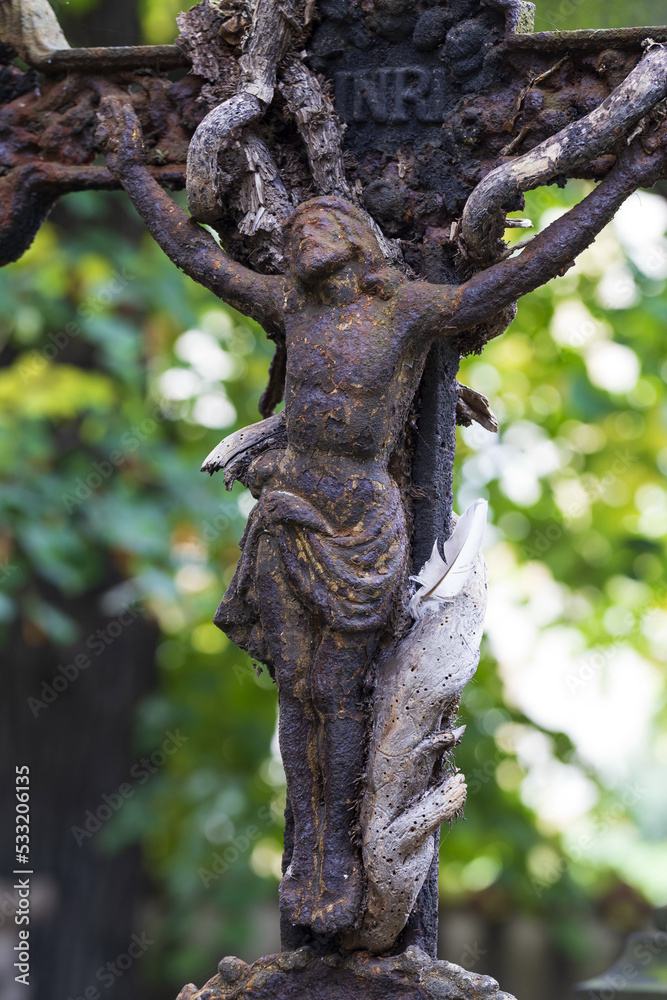 Fototapeta premium Historic Statue on the mystery old Prague Cemetery, Czech Republic