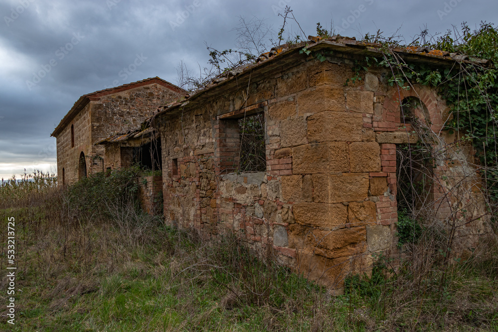 Abandoned rustic farmhouse in the Tuscany country house 