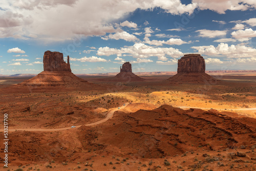 Monument Valley Utah desert landscape © Bob