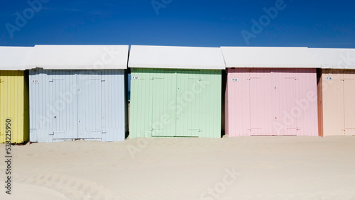 Les cabines de plage colorées de Berck-sur-mer