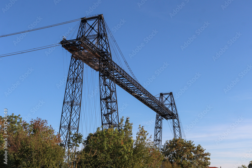 Nouvelle-Aquitaine - Charente-Maritime - Echillais - Pont transbordeur vu de profil