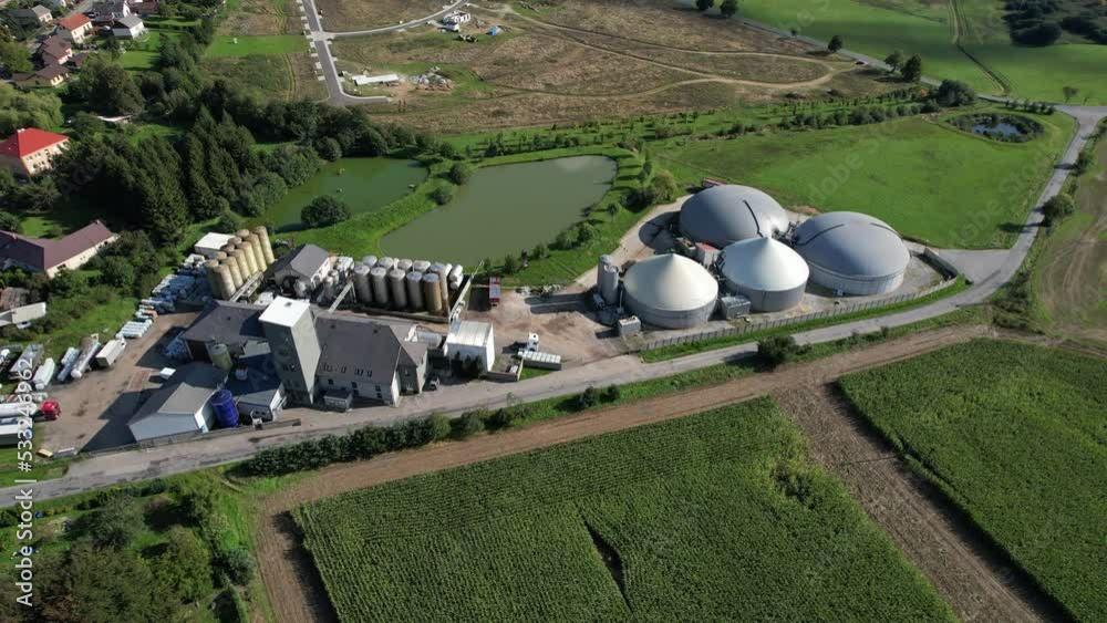 Biogas Production Biogas Plants Bioenergy Aerial Panorama Landscape   1000 F 533246962 Z2xgnnHGscMnX1khjtW3EtqOojzmHuCp 