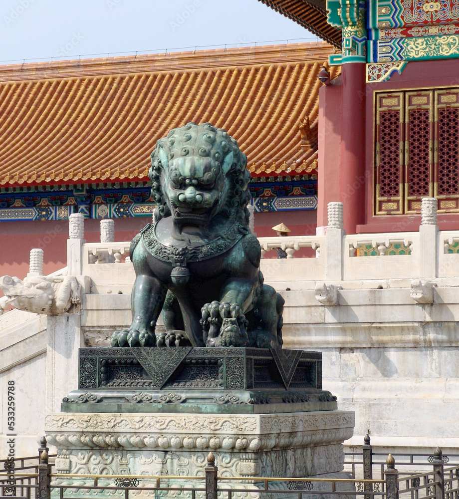 lion chinese old historic sculpture