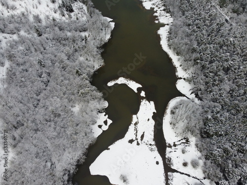 Wallpaper Mural Mañana invernal cubierto de una capa de nieve Torontodigital.ca