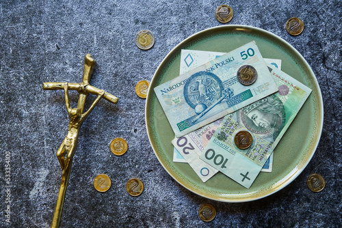 kościół i pieniądze  photo