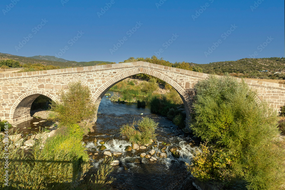  Murat Hudavendigar Bridge, Ayvacık/Behramkale